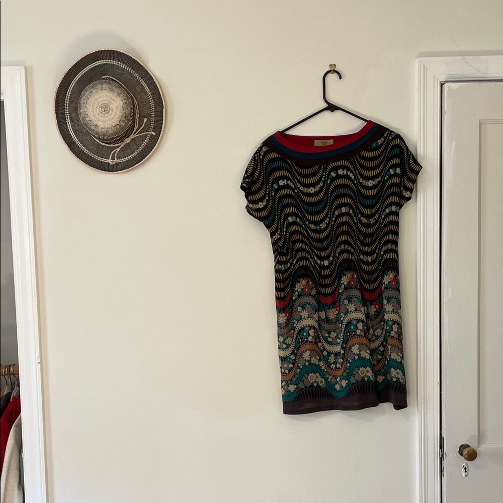 Orion London Vibrant Red and Black Apparel